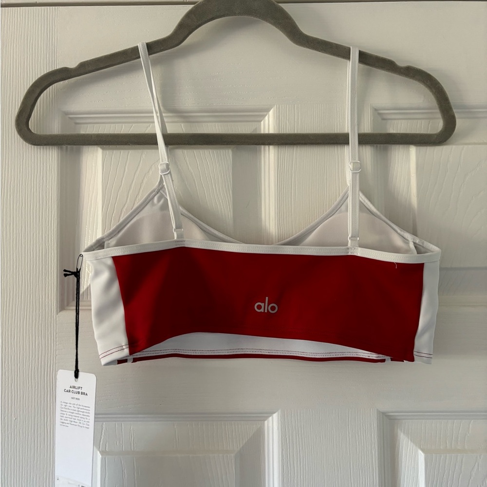alo sports bra